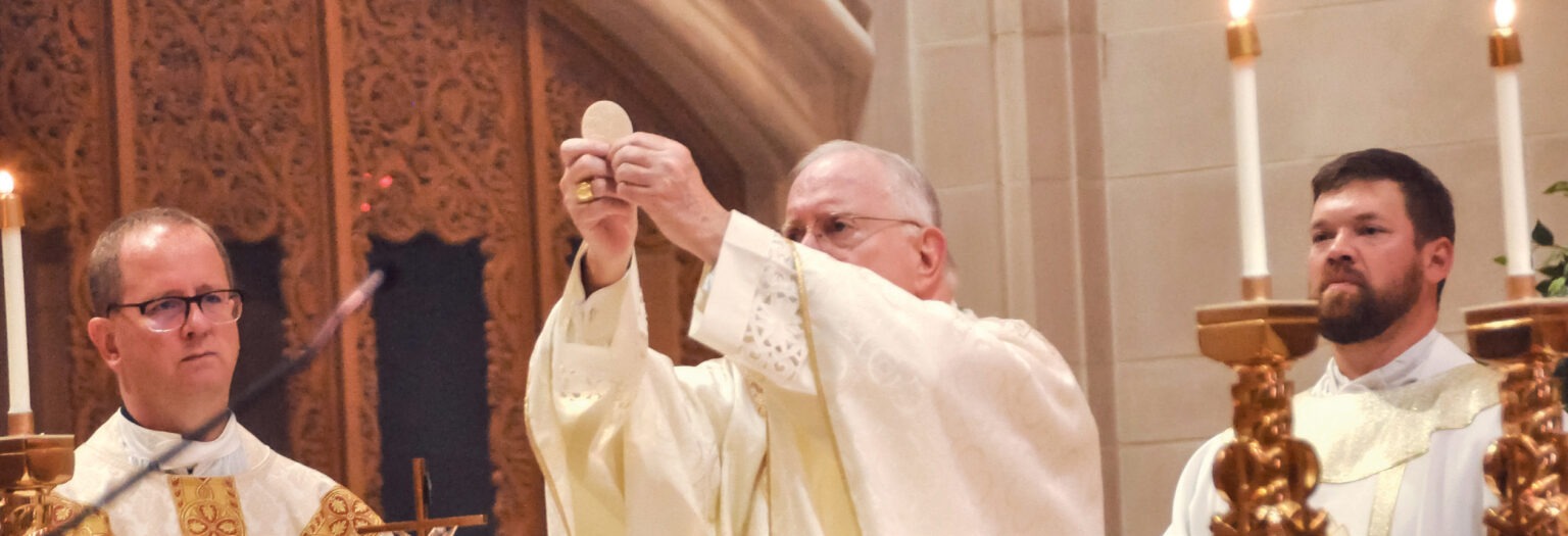 Christ’s True Presence in the Holy Eucharist | Catholic Life - The ...